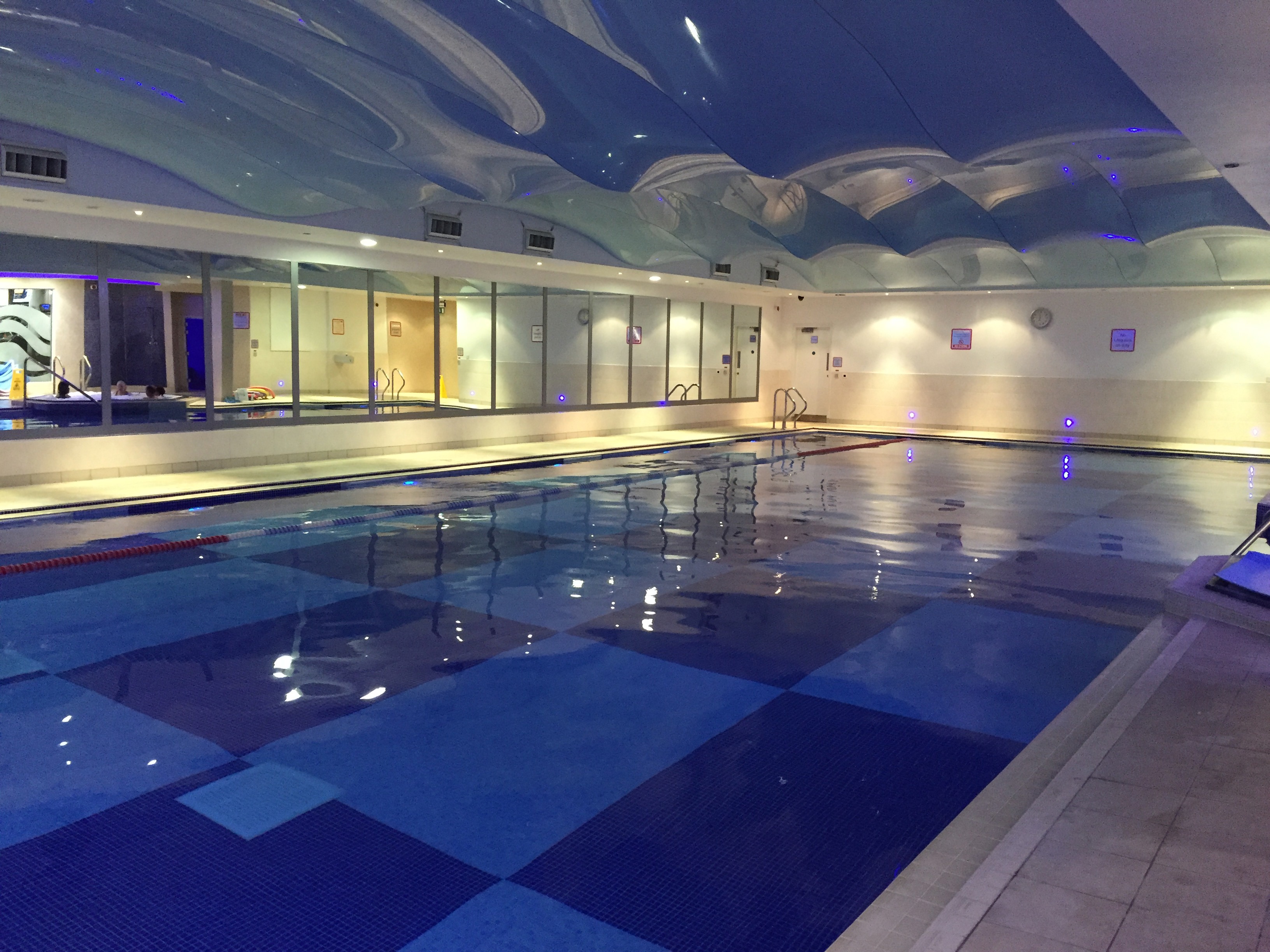 DW Fitness Swimming Pool